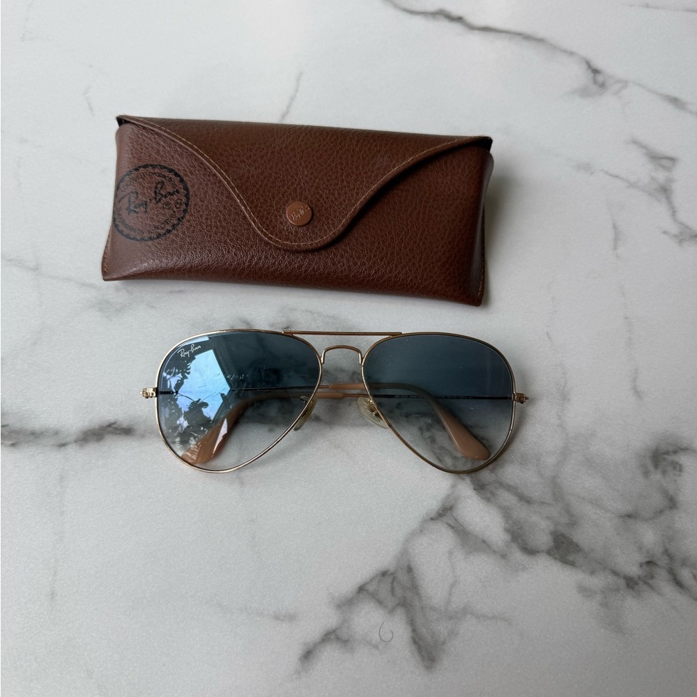 Ray-Ban Gold Aviator Sunglasses